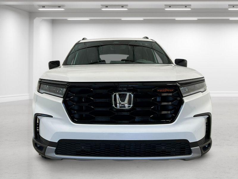 new 2025 Honda Pilot car, priced at $51,305
