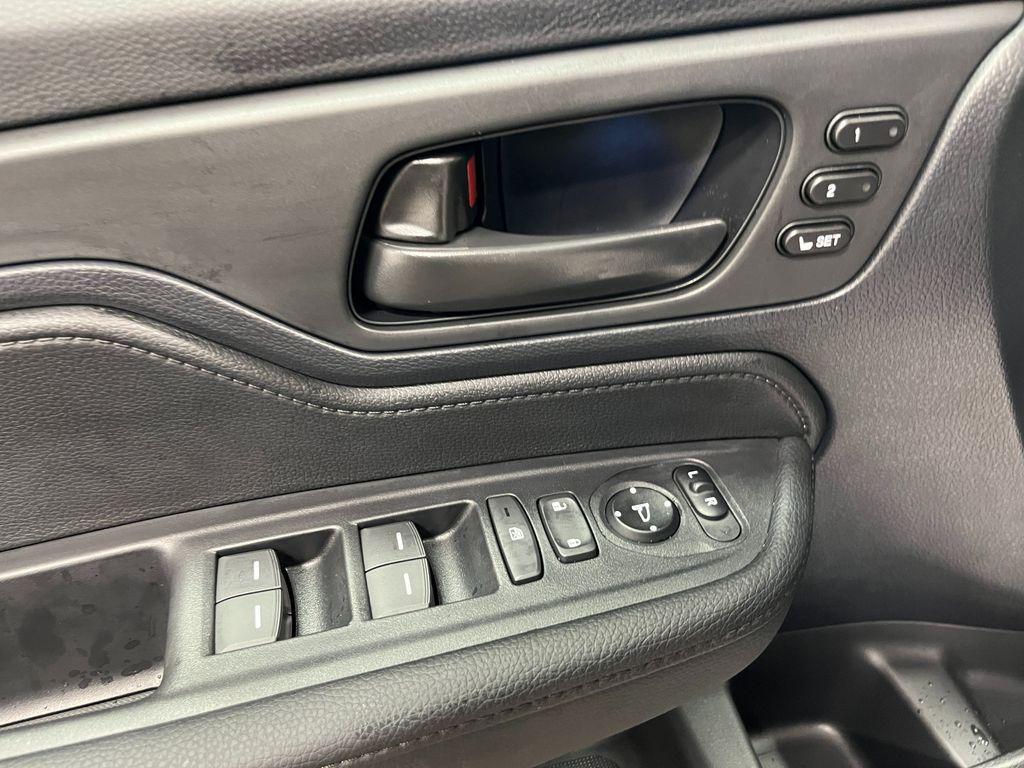 new 2026 Honda Odyssey car, priced at $44,290