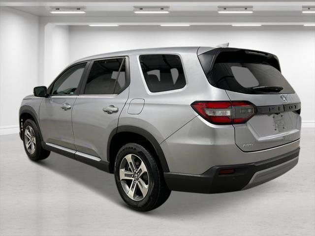 new 2025 Honda Pilot car, priced at $47,050