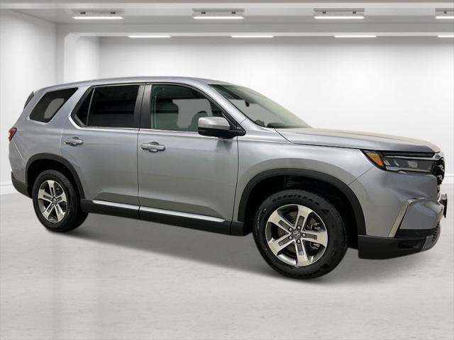 new 2025 Honda Pilot car, priced at $47,050