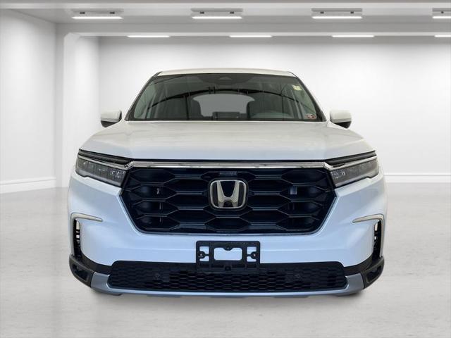 new 2025 Honda Pilot car, priced at $47,505