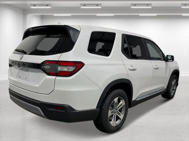 new 2025 Honda Pilot car, priced at $47,505