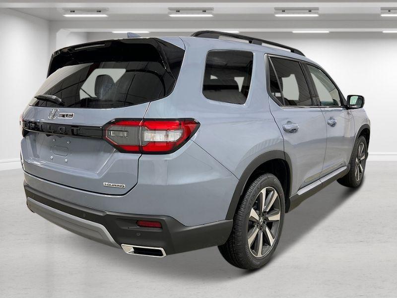 new 2025 Honda Pilot car, priced at $51,550