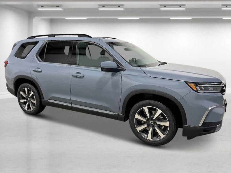 new 2025 Honda Pilot car, priced at $51,550