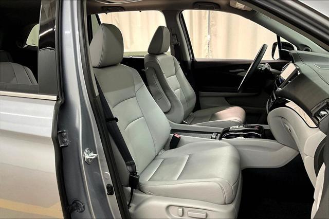 used 2022 Honda Pilot car, priced at $38,638