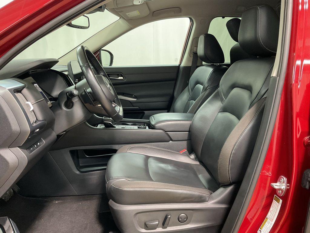 used 2022 Nissan Pathfinder car, priced at $26,590