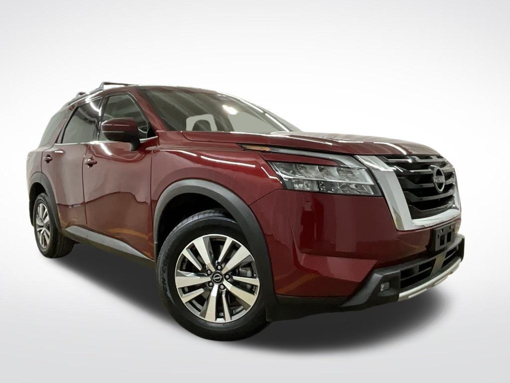 used 2022 Nissan Pathfinder car, priced at $26,590