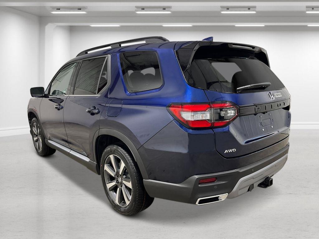 new 2025 Honda Pilot car, priced at $52,085