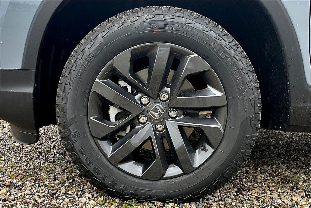 new 2024 Honda Ridgeline car, priced at $41,920