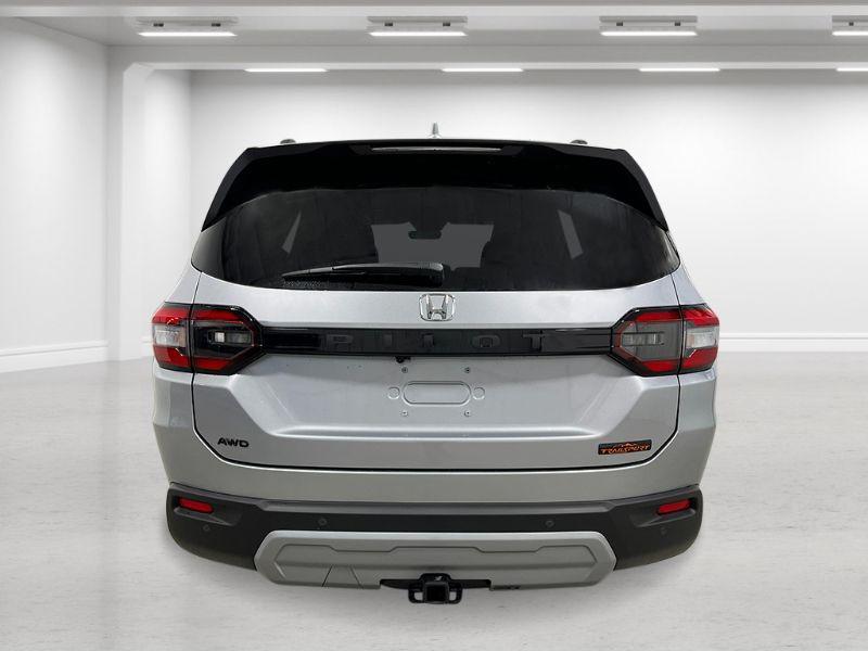 new 2025 Honda Pilot car, priced at $50,850