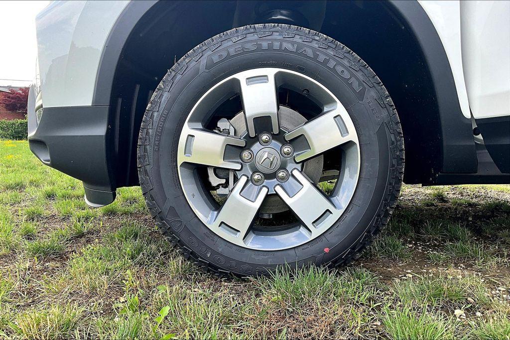 new 2024 Honda Ridgeline car, priced at $44,430