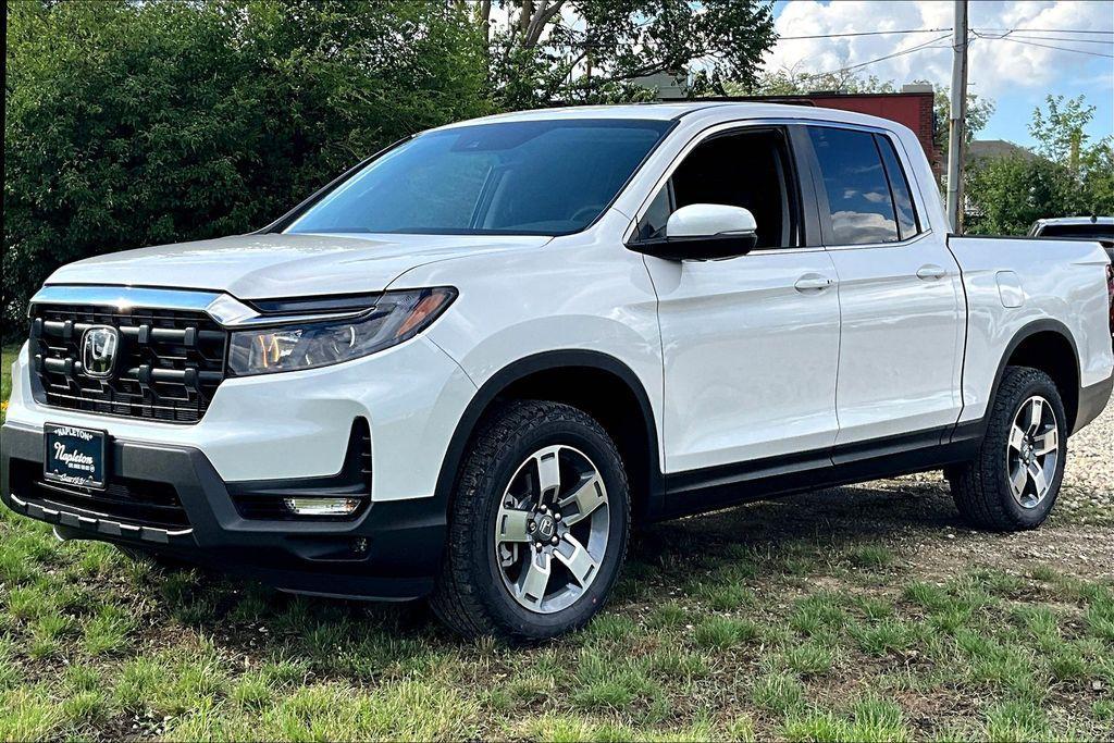 new 2024 Honda Ridgeline car, priced at $44,430