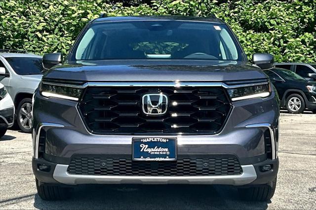 new 2025 Honda Pilot car, priced at $50,995