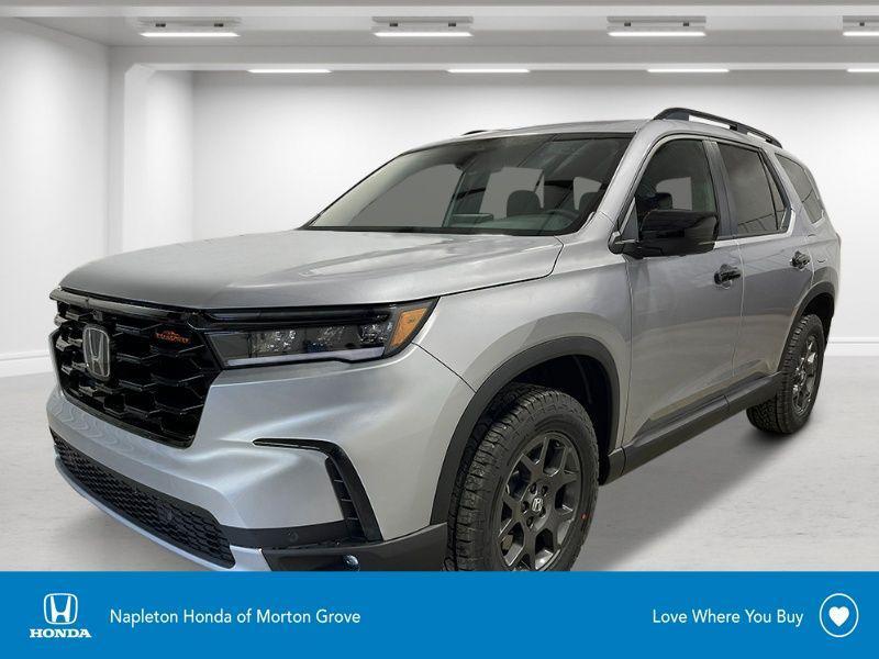 new 2025 Honda Pilot car, priced at $50,895