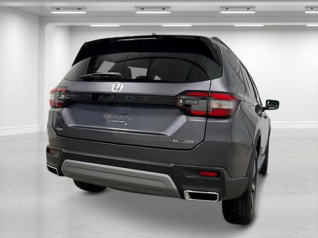 new 2025 Honda Pilot car, priced at $51,050