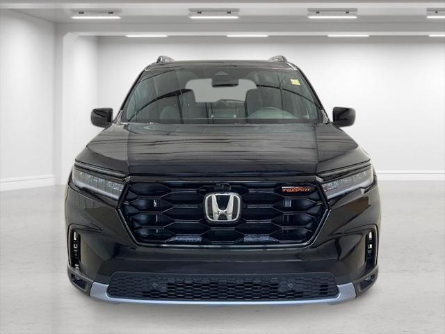 new 2025 Honda Pilot car, priced at $50,850