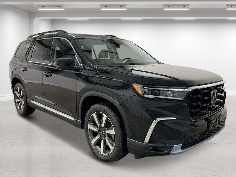 new 2025 Honda Pilot car, priced at $51,825