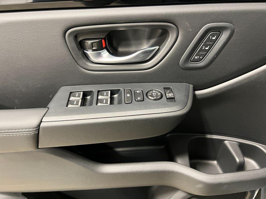 new 2025 Honda Pilot car, priced at $51,825