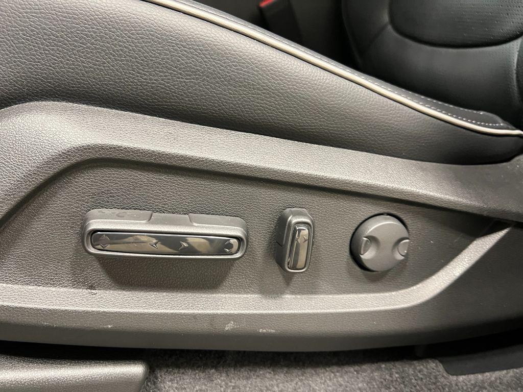 new 2025 Honda Pilot car, priced at $54,575