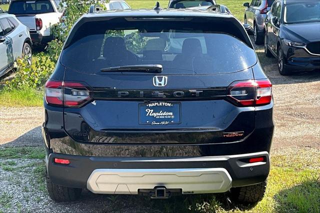 new 2025 Honda Pilot car, priced at $50,795