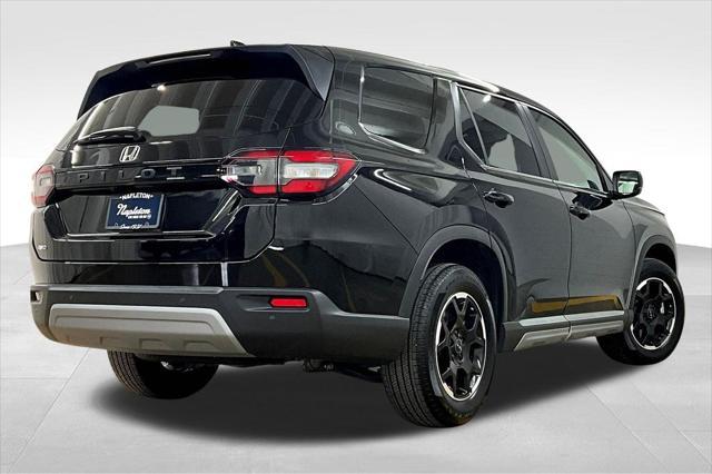 used 2025 Honda Pilot car, priced at $46,800