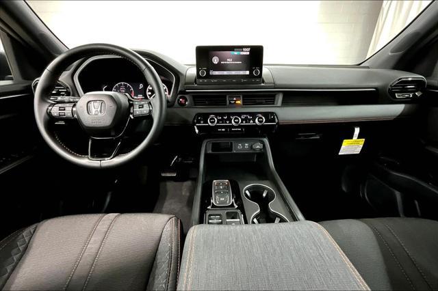 used 2025 Honda Pilot car, priced at $39,913