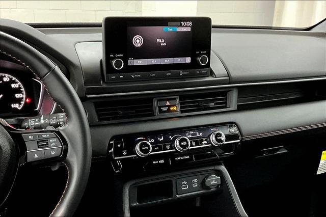 used 2025 Honda Pilot car, priced at $39,913