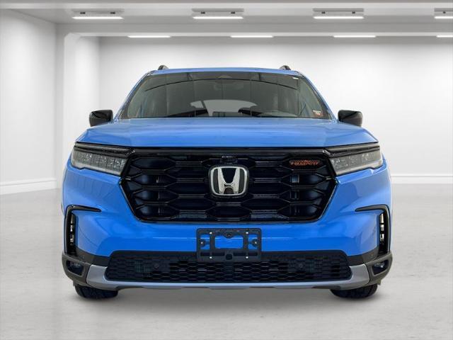 new 2025 Honda Pilot car, priced at $51,305