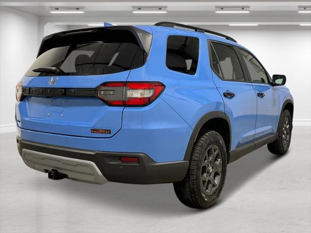 new 2025 Honda Pilot car, priced at $51,305