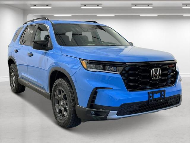 new 2025 Honda Pilot car, priced at $51,305