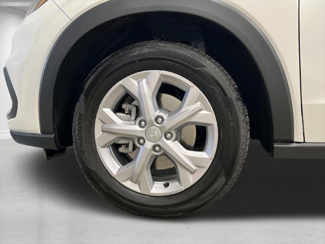 new 2025 Honda HR-V car, priced at $28,750