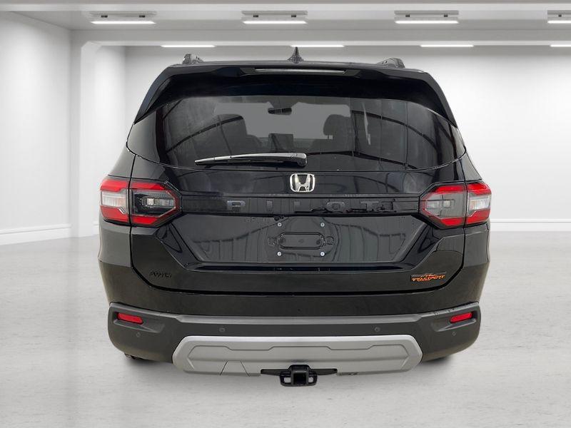 new 2025 Honda Pilot car, priced at $51,375
