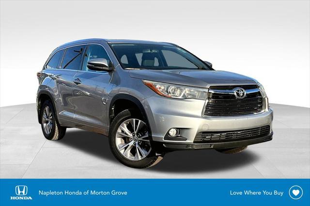 used 2015 Toyota Highlander car, priced at $19,595