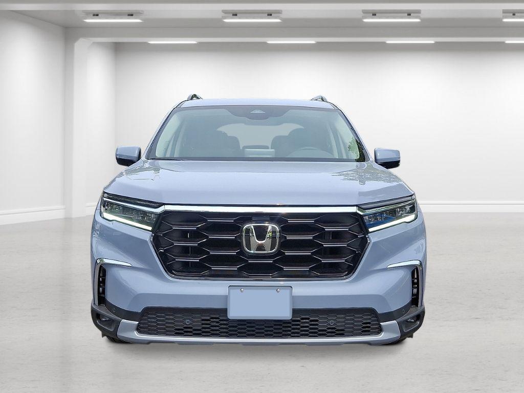 new 2025 Honda Pilot car, priced at $53,750