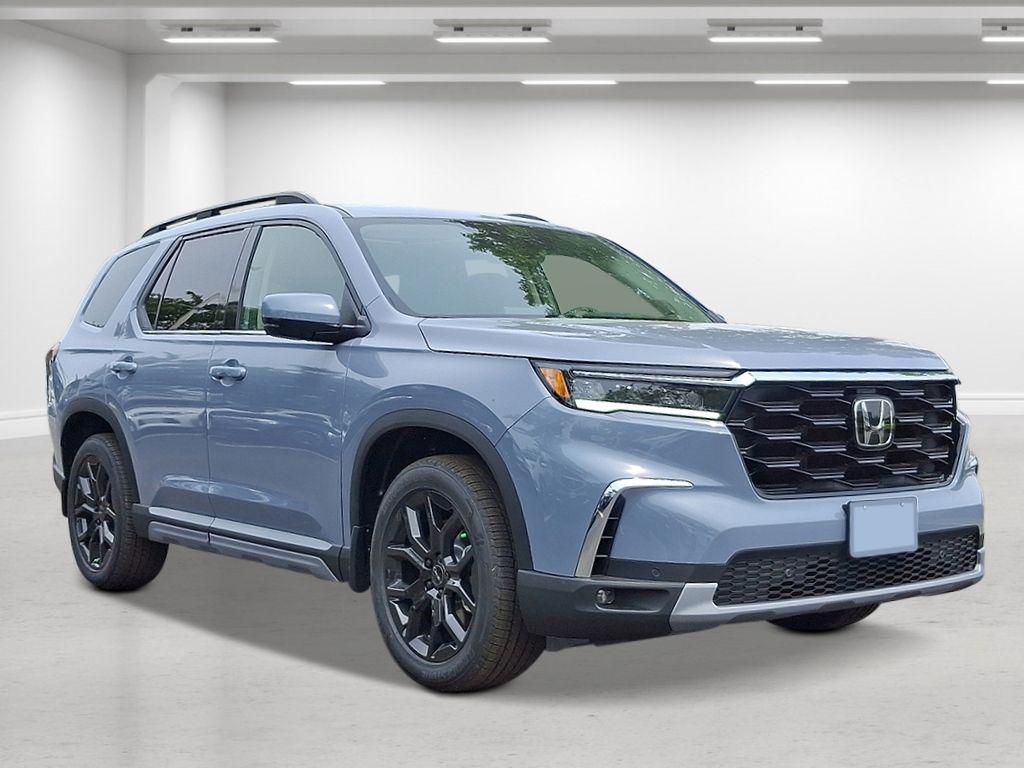 new 2025 Honda Pilot car, priced at $53,750