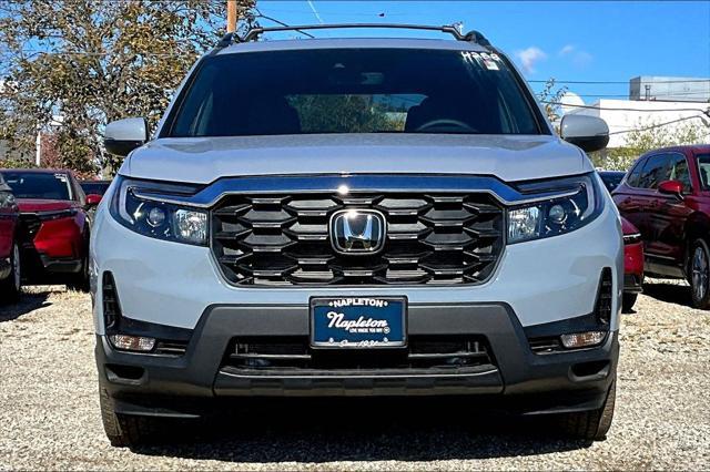 new 2025 Honda Passport car, priced at $44,250