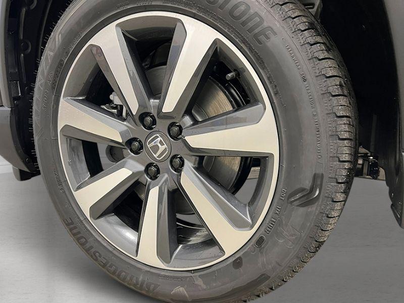 new 2025 Honda Pilot car, priced at $51,095
