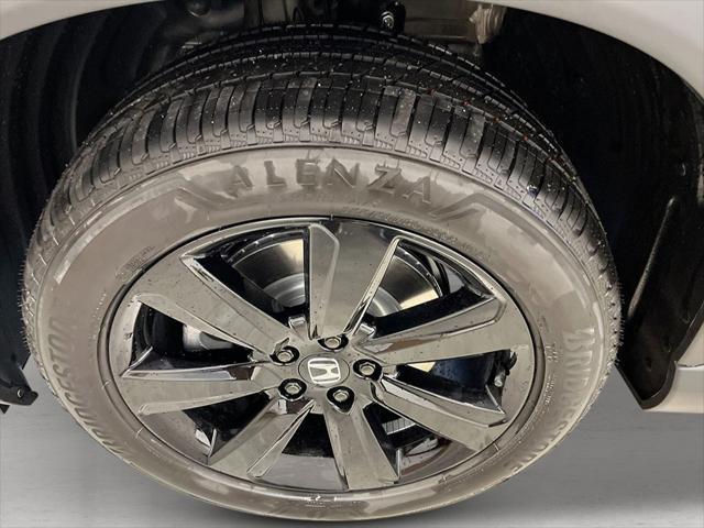 new 2025 Honda Pilot car, priced at $57,750