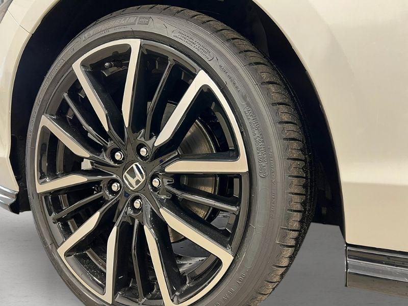 used 2025 Honda Accord Hybrid car, priced at $35,900