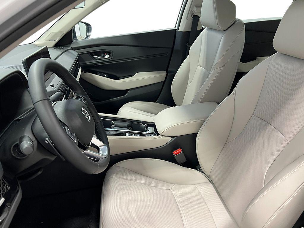 used 2025 Honda Accord Hybrid car, priced at $35,900