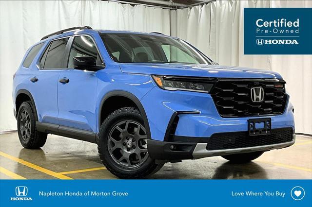 used 2025 Honda Pilot car, priced at $48,900