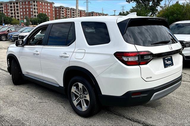 new 2025 Honda Pilot car, priced at $47,450