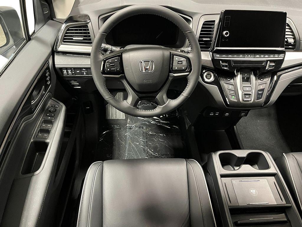 new 2026 Honda Odyssey car, priced at $50,475