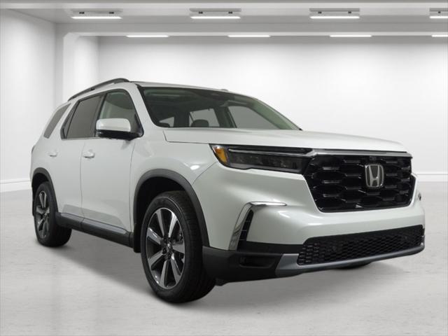 new 2025 Honda Pilot car, priced at $56,705