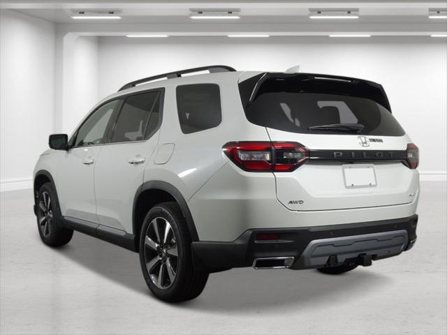 new 2025 Honda Pilot car, priced at $56,705