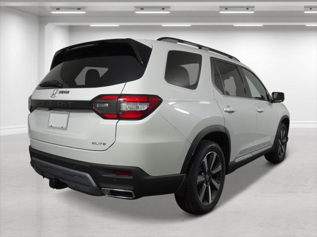 new 2025 Honda Pilot car, priced at $56,705