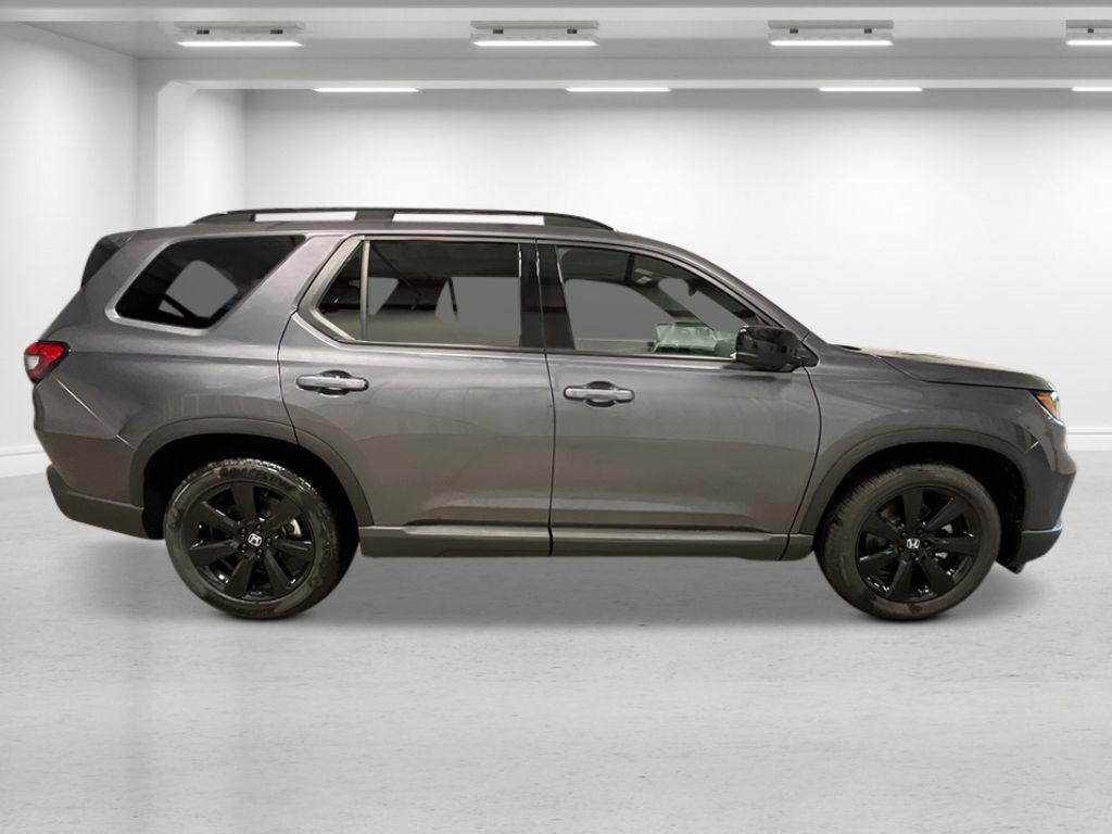 new 2025 Honda Pilot car, priced at $56,075