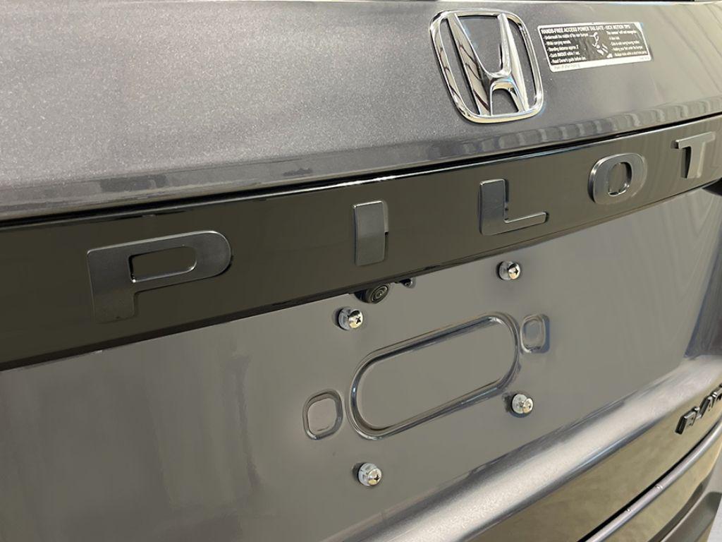 new 2025 Honda Pilot car, priced at $56,075