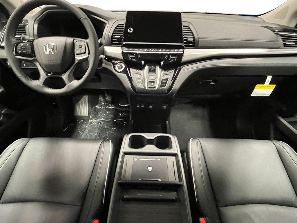 new 2026 Honda Odyssey car, priced at $50,405