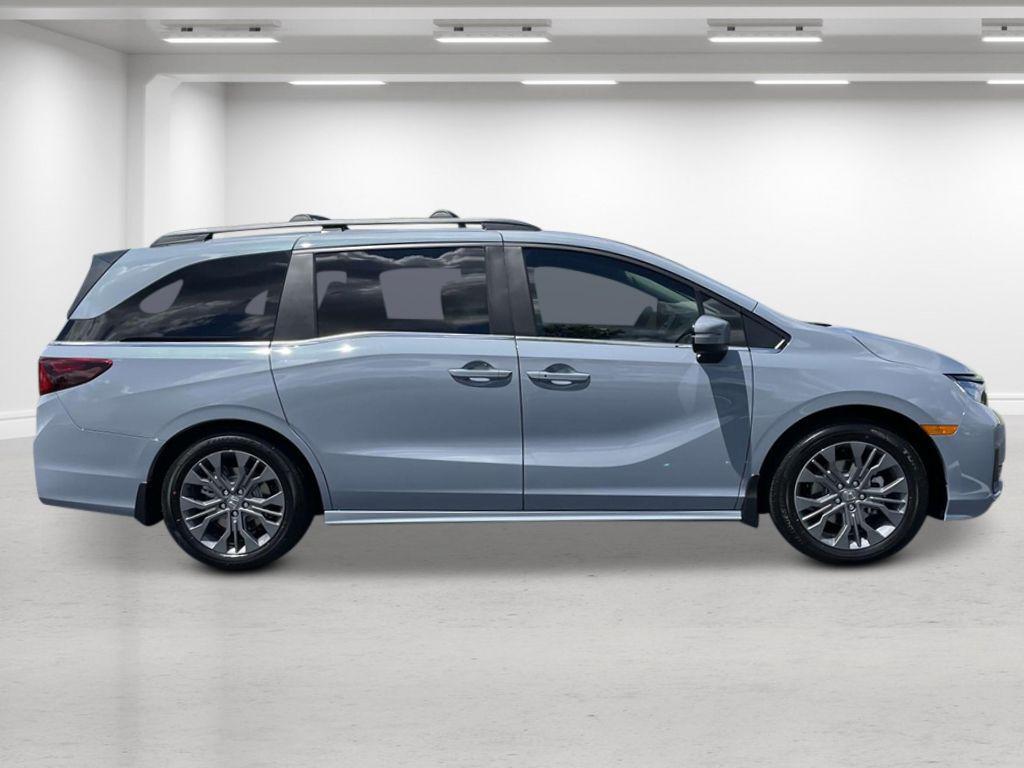 new 2026 Honda Odyssey car, priced at $50,405